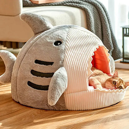 Enclosed Warm Cat Bed